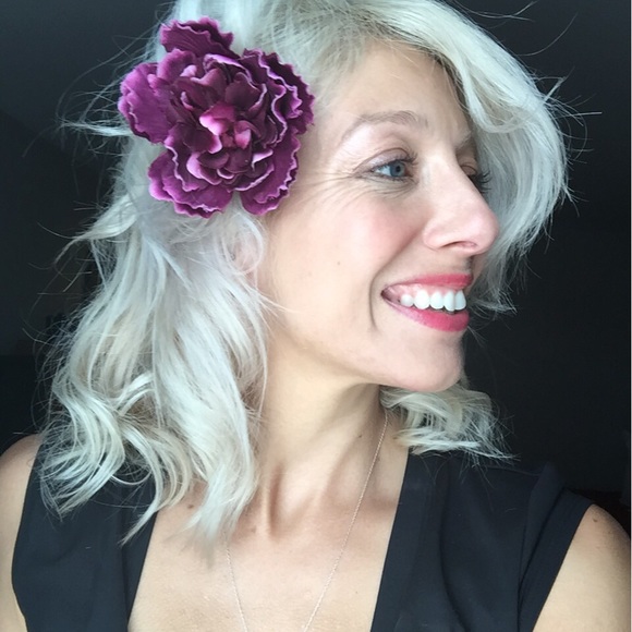 Meet your Posher, Rebecca - Picture 1 of 1